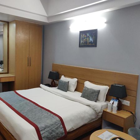 Hotel Sarvin Lucknow Exterior photo